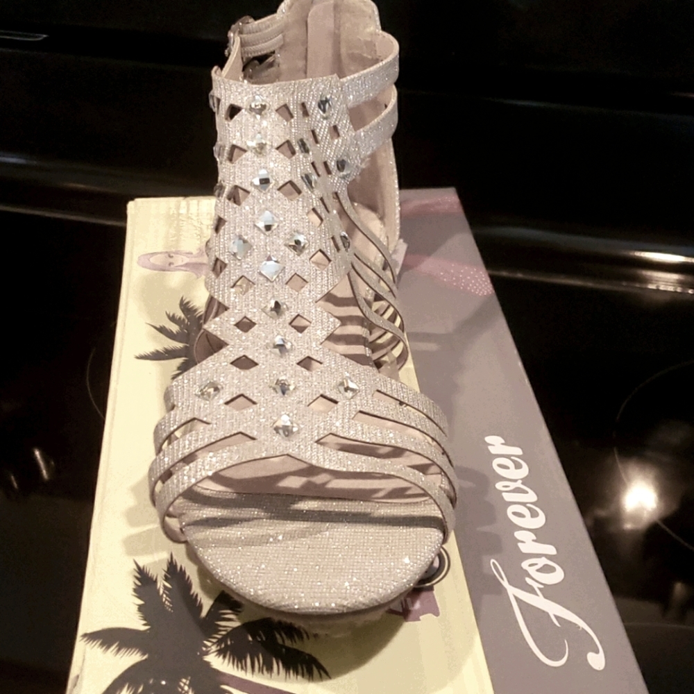 Forever Bella Silver Sandals